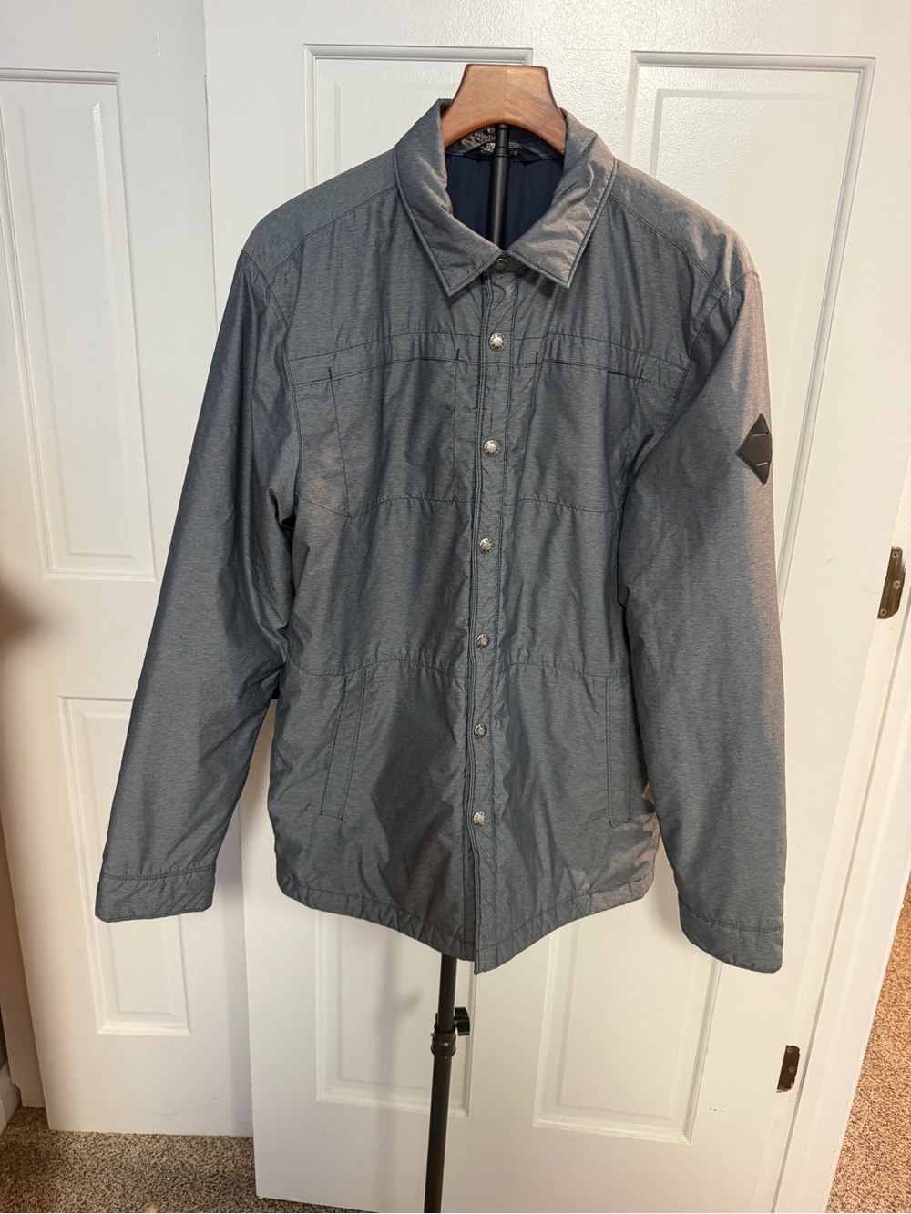 The North Face Men's Heather Gray Lightweight Jacket Size Medium Snap Button